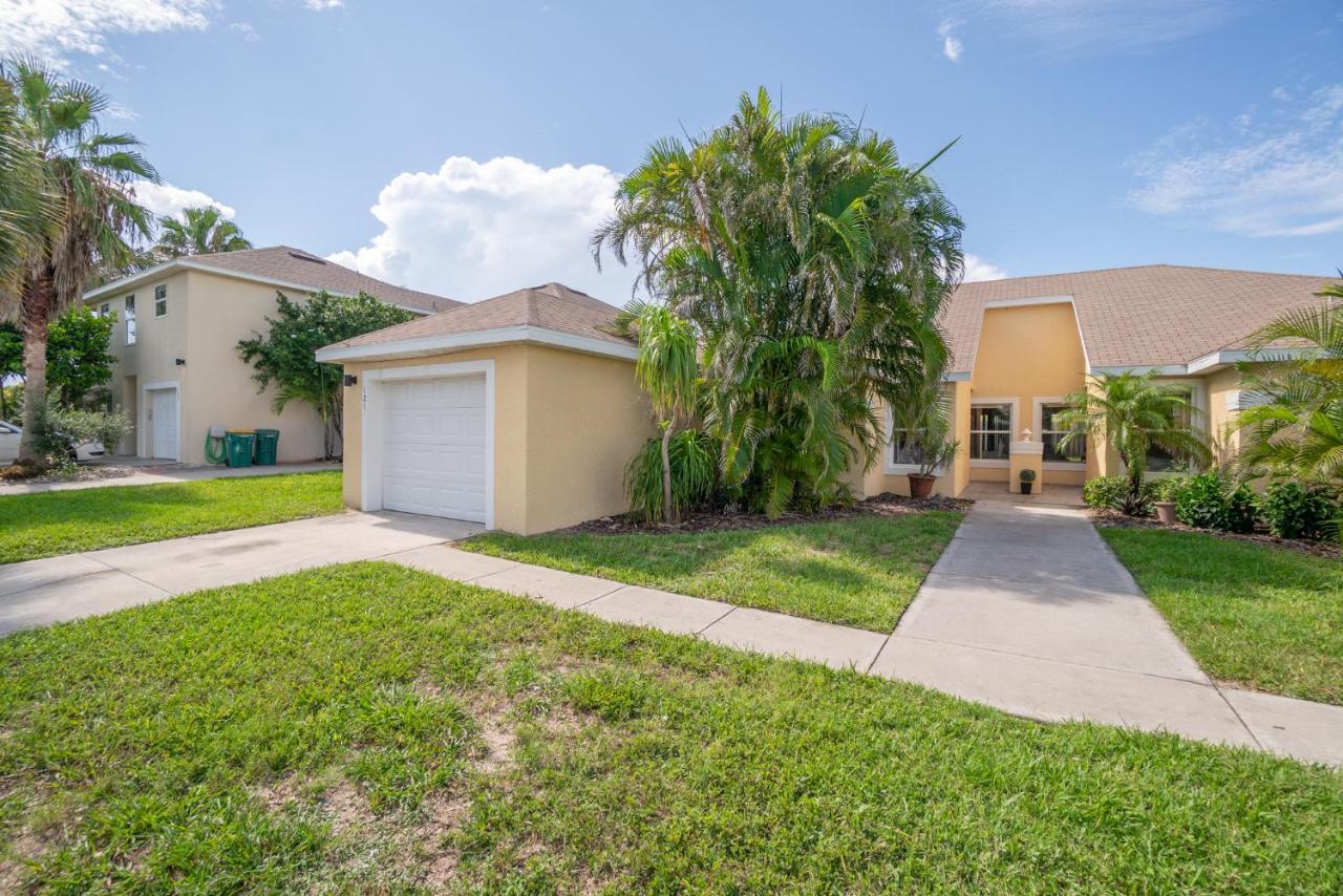 Heart Of The Waves - 3Br & 2Ba Beach Retreat - New Hot Tub - Outside Patio With Grill & Seating, Steps To Fun! Melbourne Exterior foto